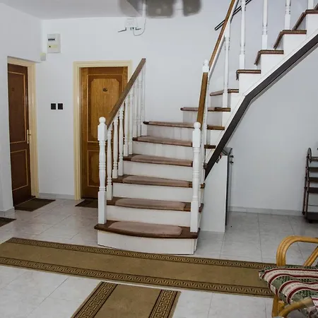 Pigal Panzio Bed & Breakfast